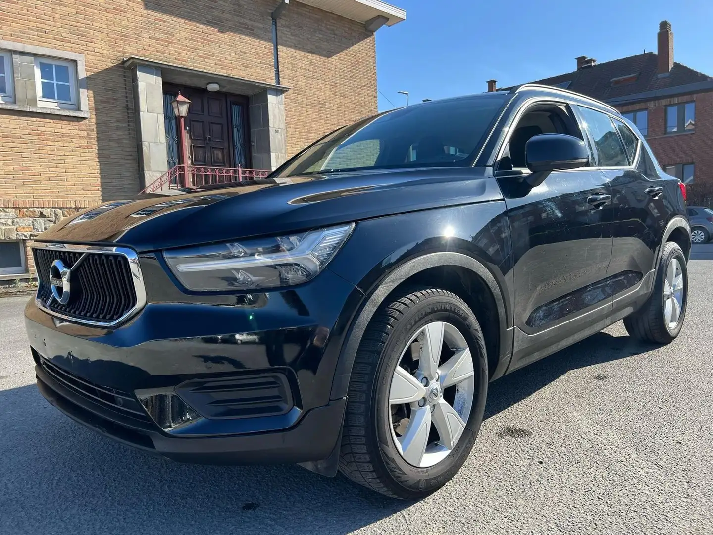 Volvo XC40 XC40 2.0 T4 AWD Momentum Pro Geartronic Zwart - 1