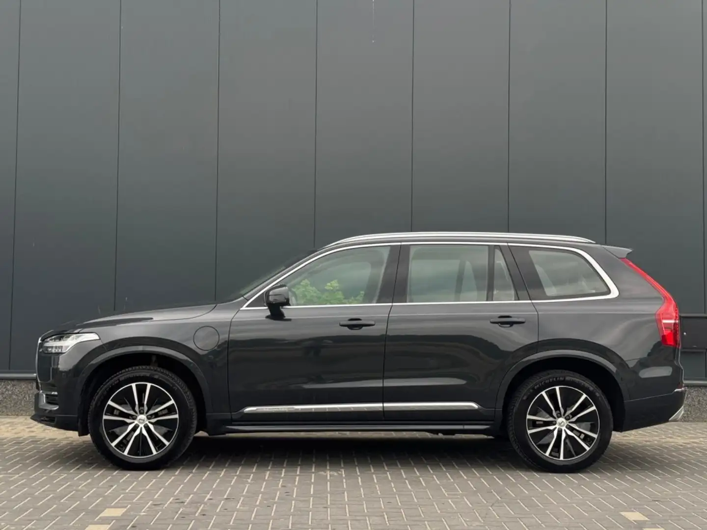 Volvo XC90 2.0 T8 AWD 7p Inscript. M2022 NAVI PANO ELEK PAKKE Grijs - 2