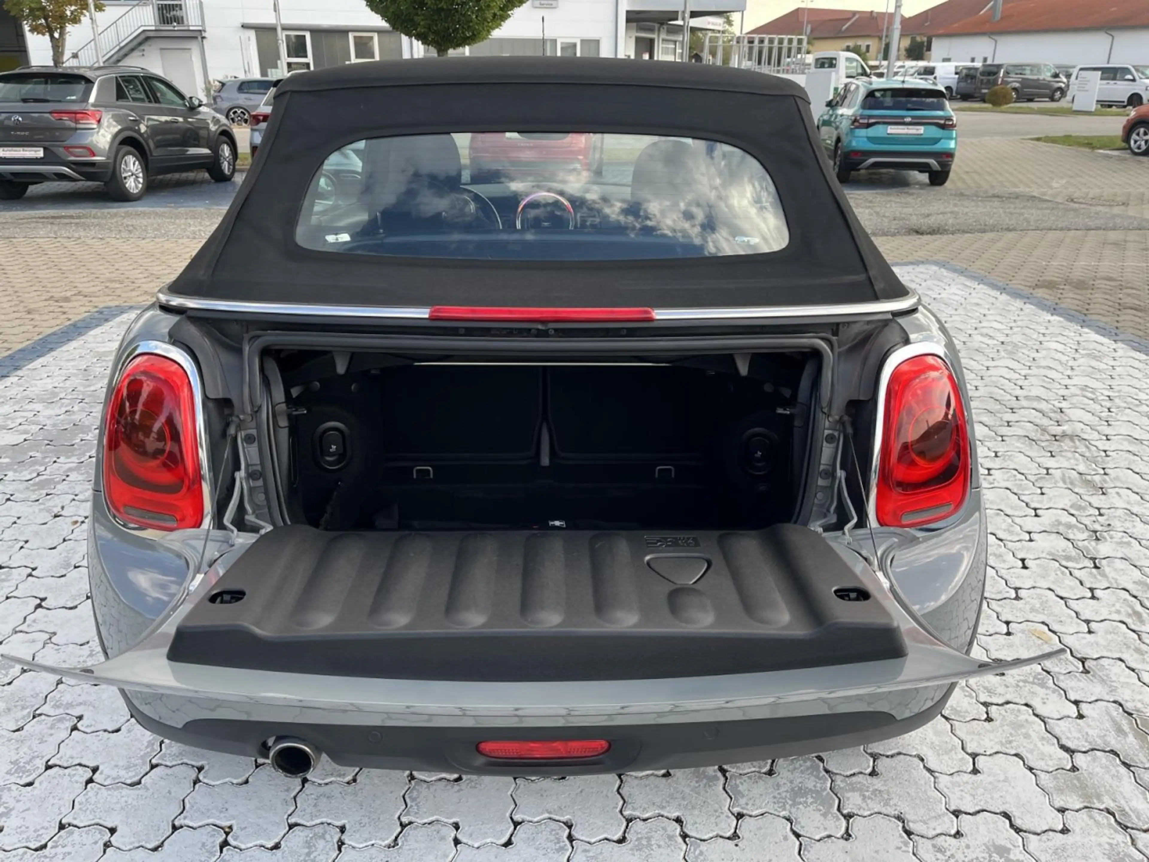 MINI Cooper Cabrio 1,5 (Navi+Sitzh.+PDC+CarbonBlackLine) — photo 6