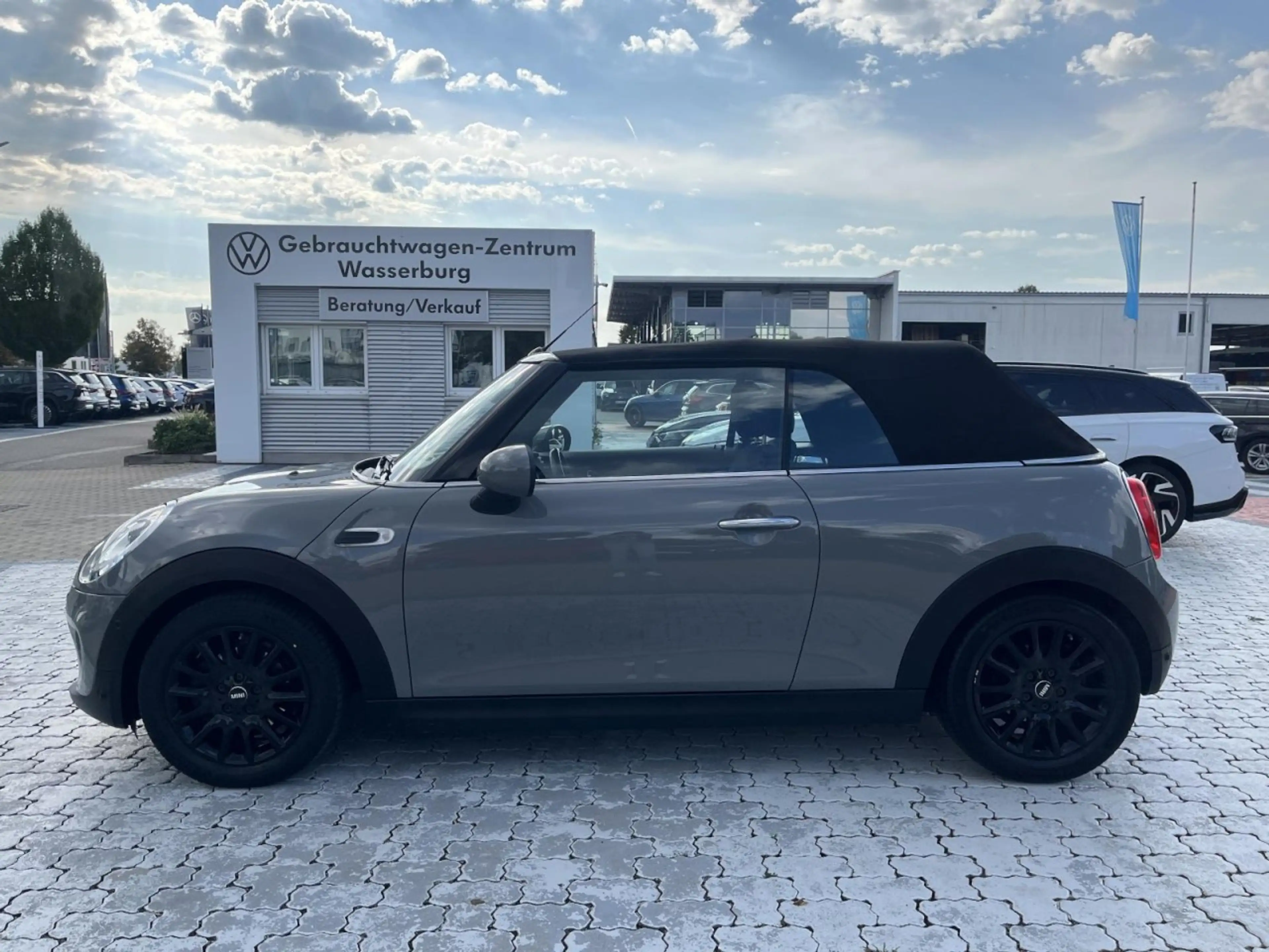 MINI Cooper Cabrio 1,5 (Navi+Sitzh.+PDC+CarbonBlackLine) — photo 3