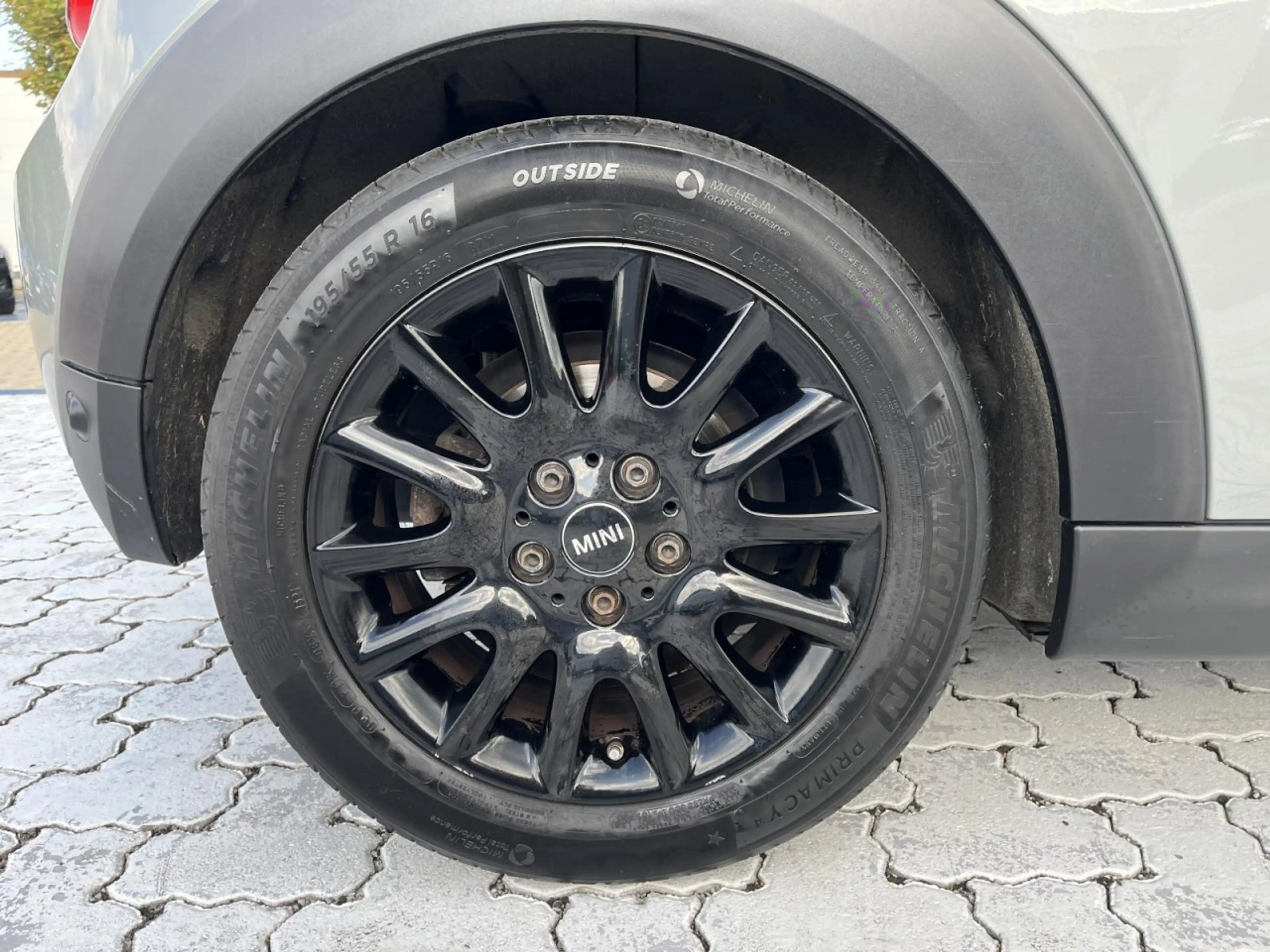 MINI Cooper Cabrio 1,5 (Navi+Sitzh.+PDC+CarbonBlackLine) — photo 10
