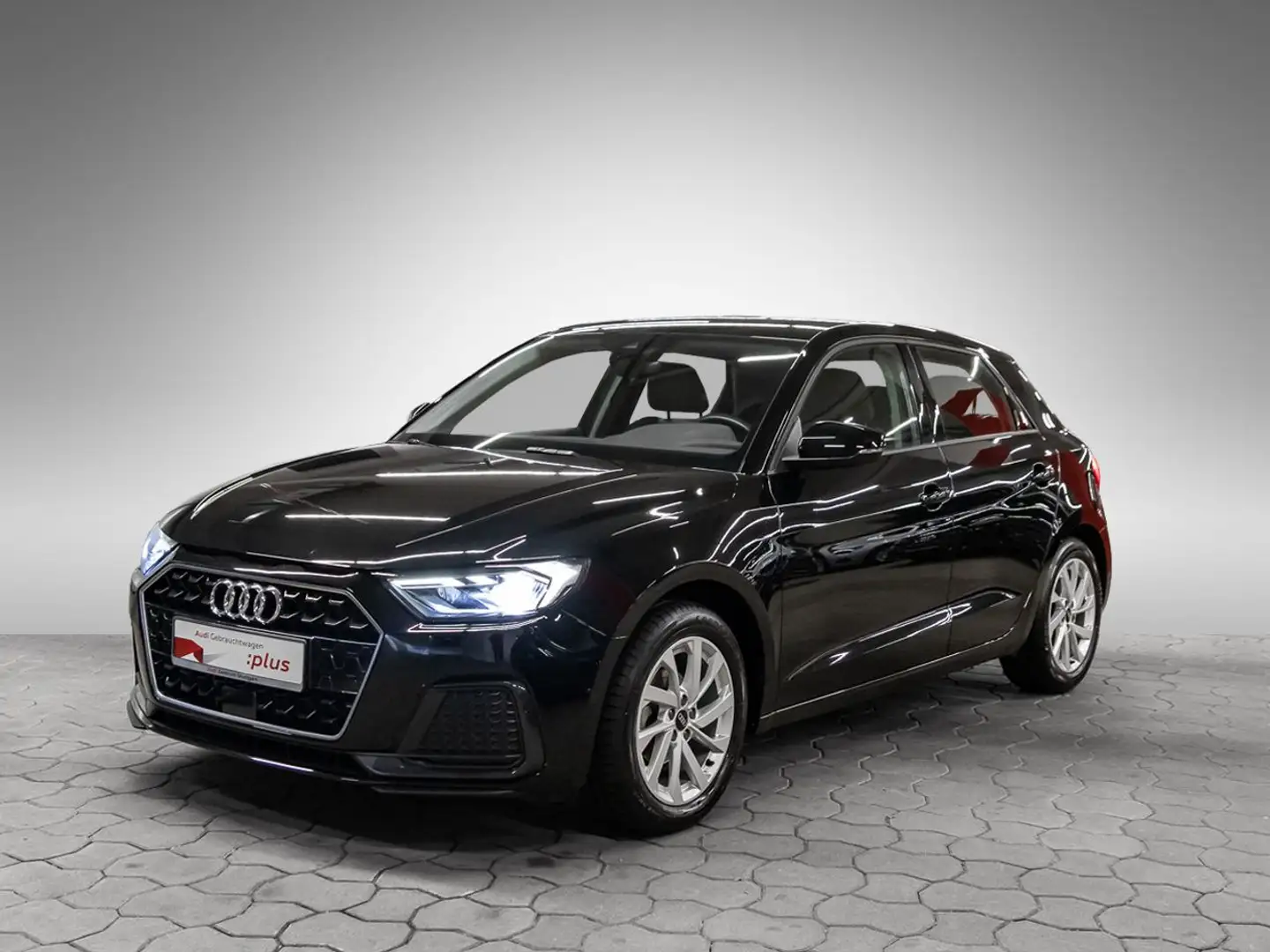 Audi A1 25 TFSI advanced LED virtC SHZ PDC+ Schwarz - 2