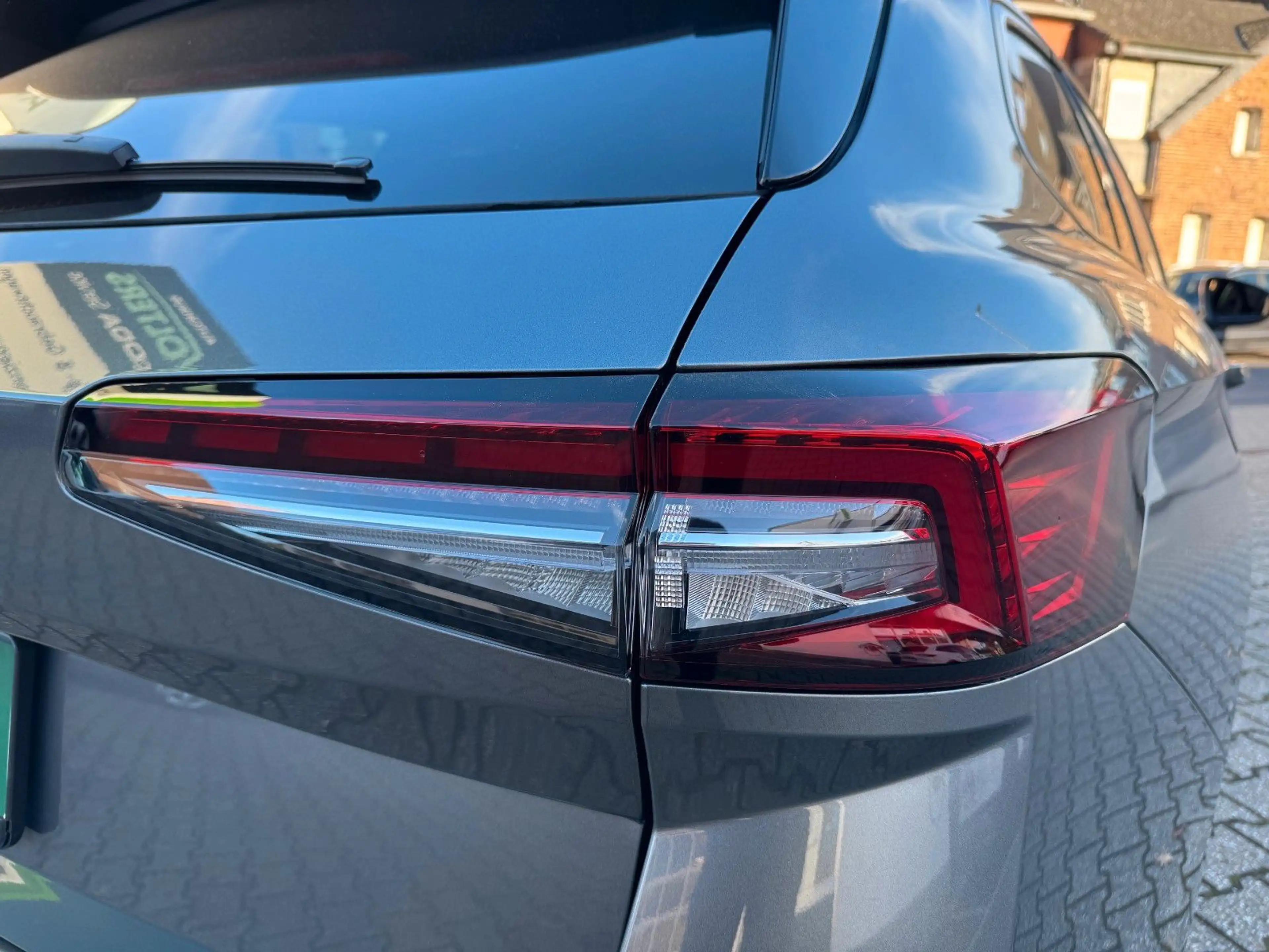 Skoda Superb Combi Sportline — photo 7