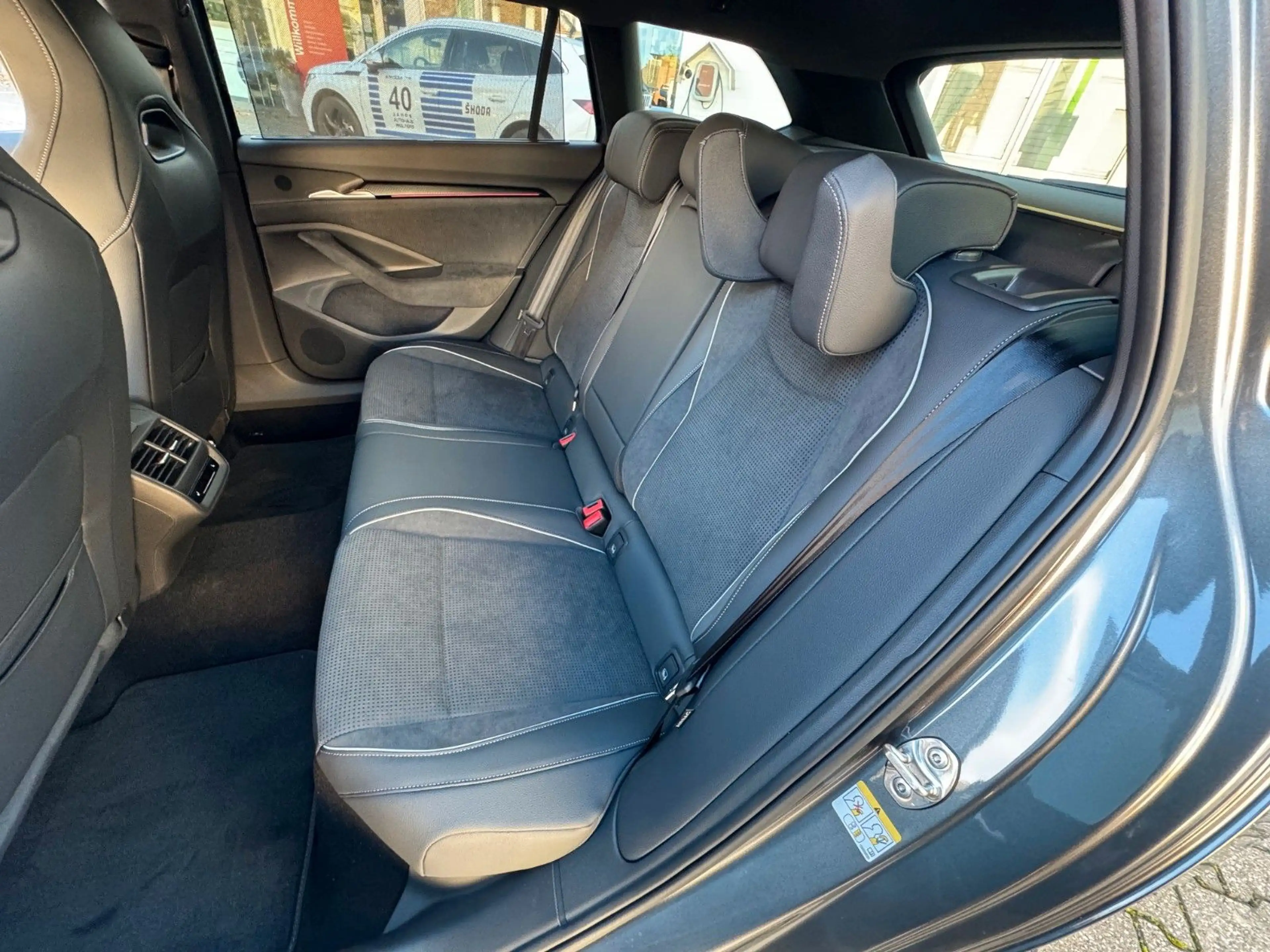 Skoda Superb Combi Sportline — photo 16