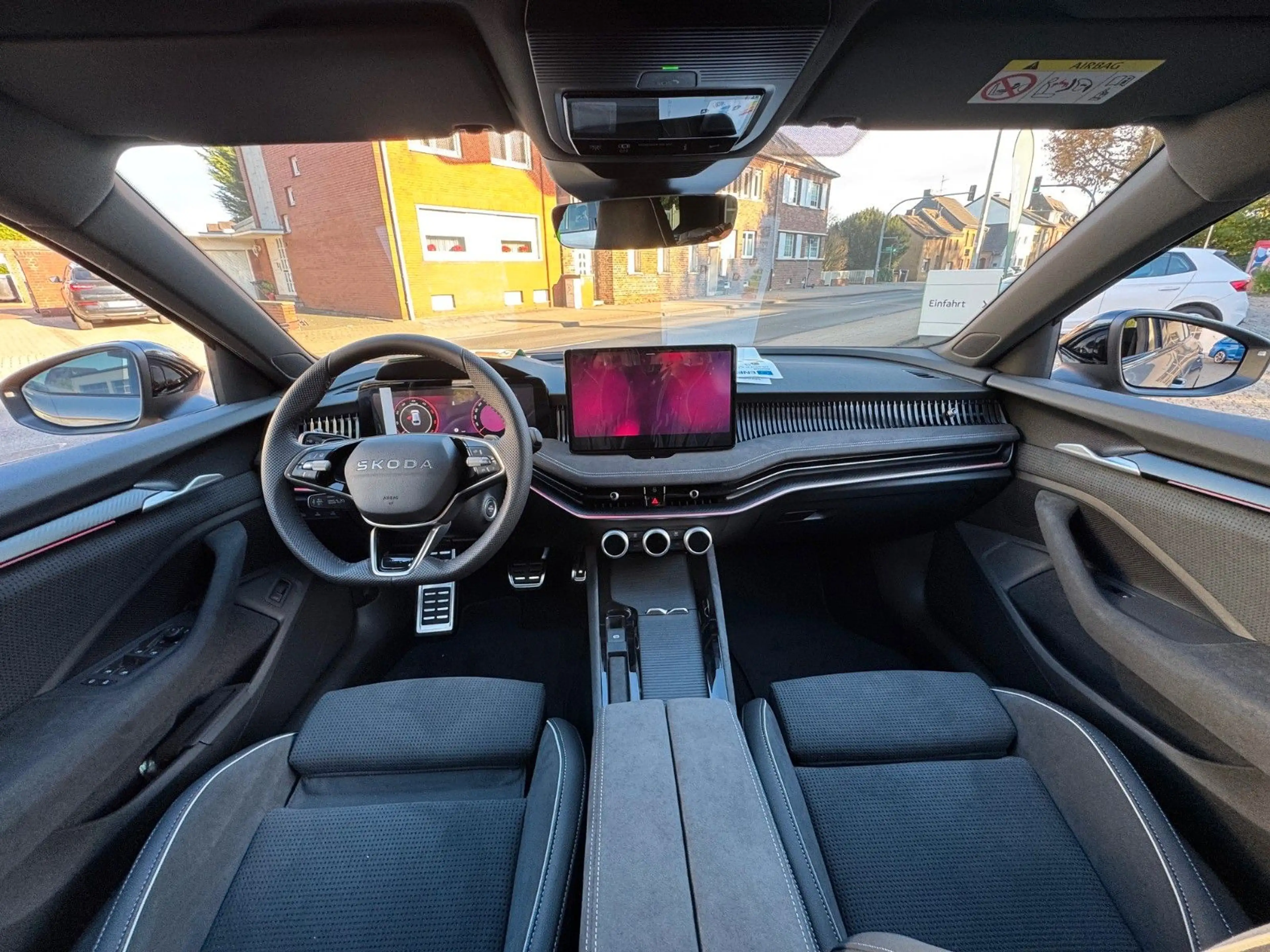 Skoda Superb Combi Sportline — photo 9
