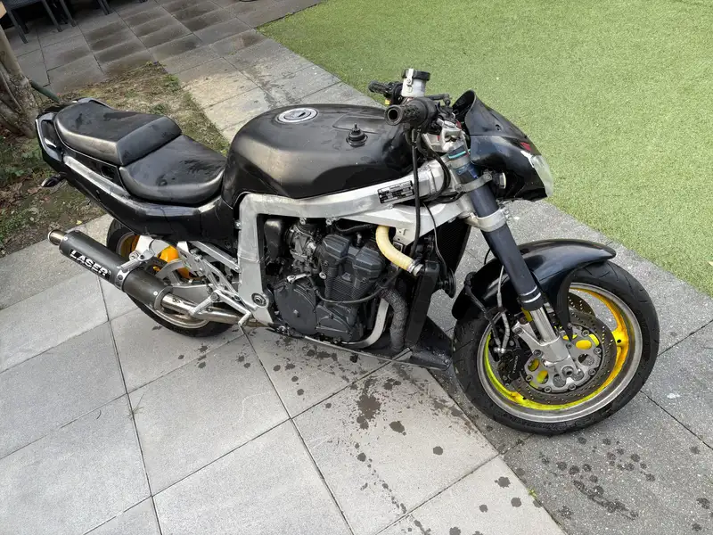 Suzuki GSX-R 750 - foto 2