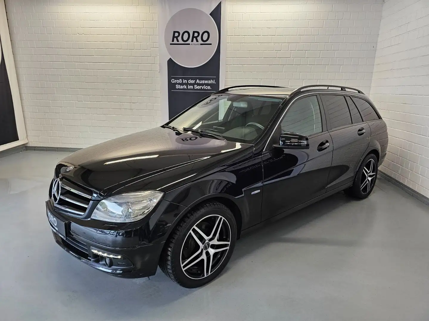 Mercedes-Benz C 250 T-Modell CGI BlueEfficiency +Bi-Xenon/NAVI Schwarz - 2