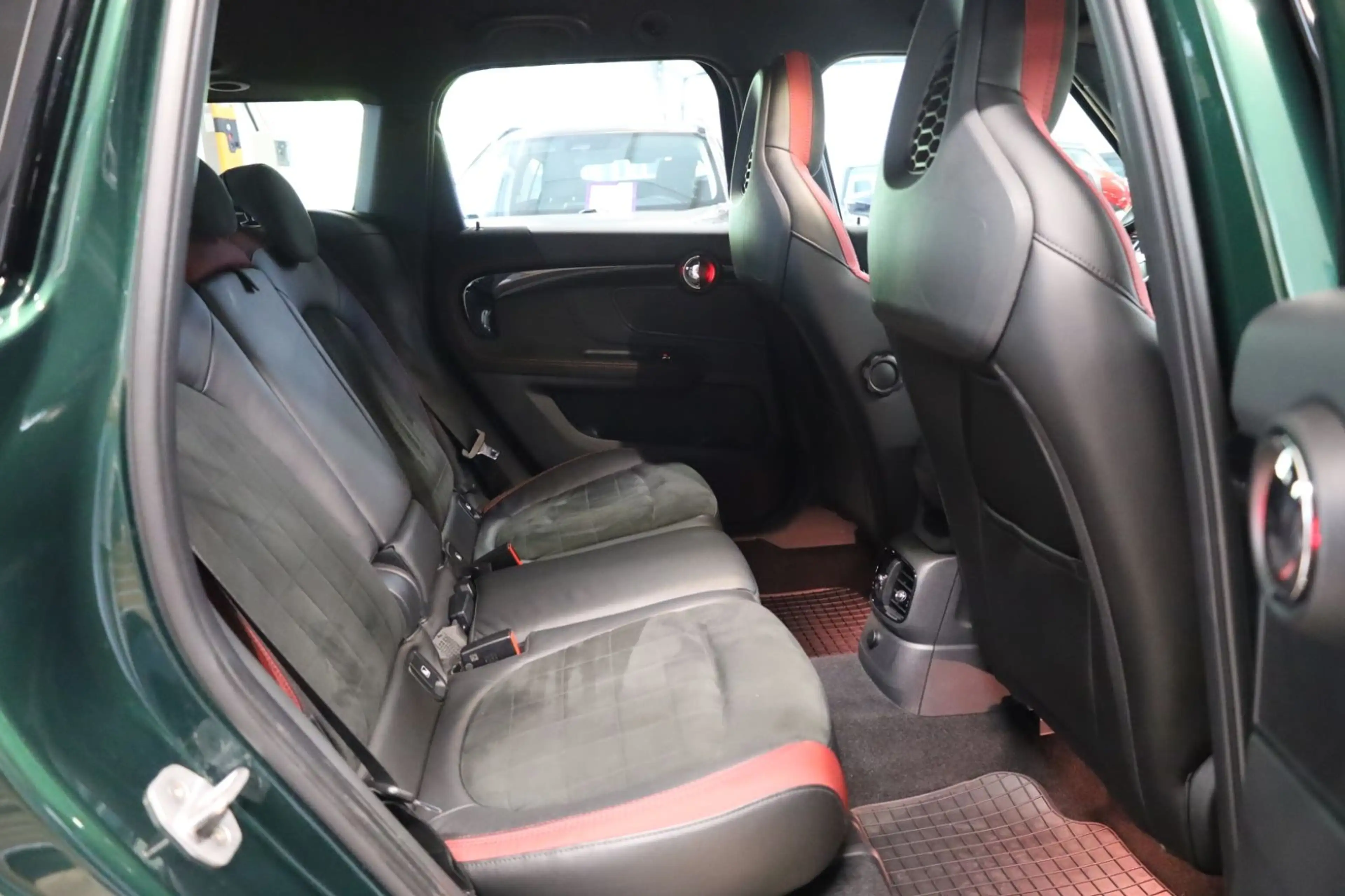 MINI John Cooper Works Countryman ALL4 — photo 14