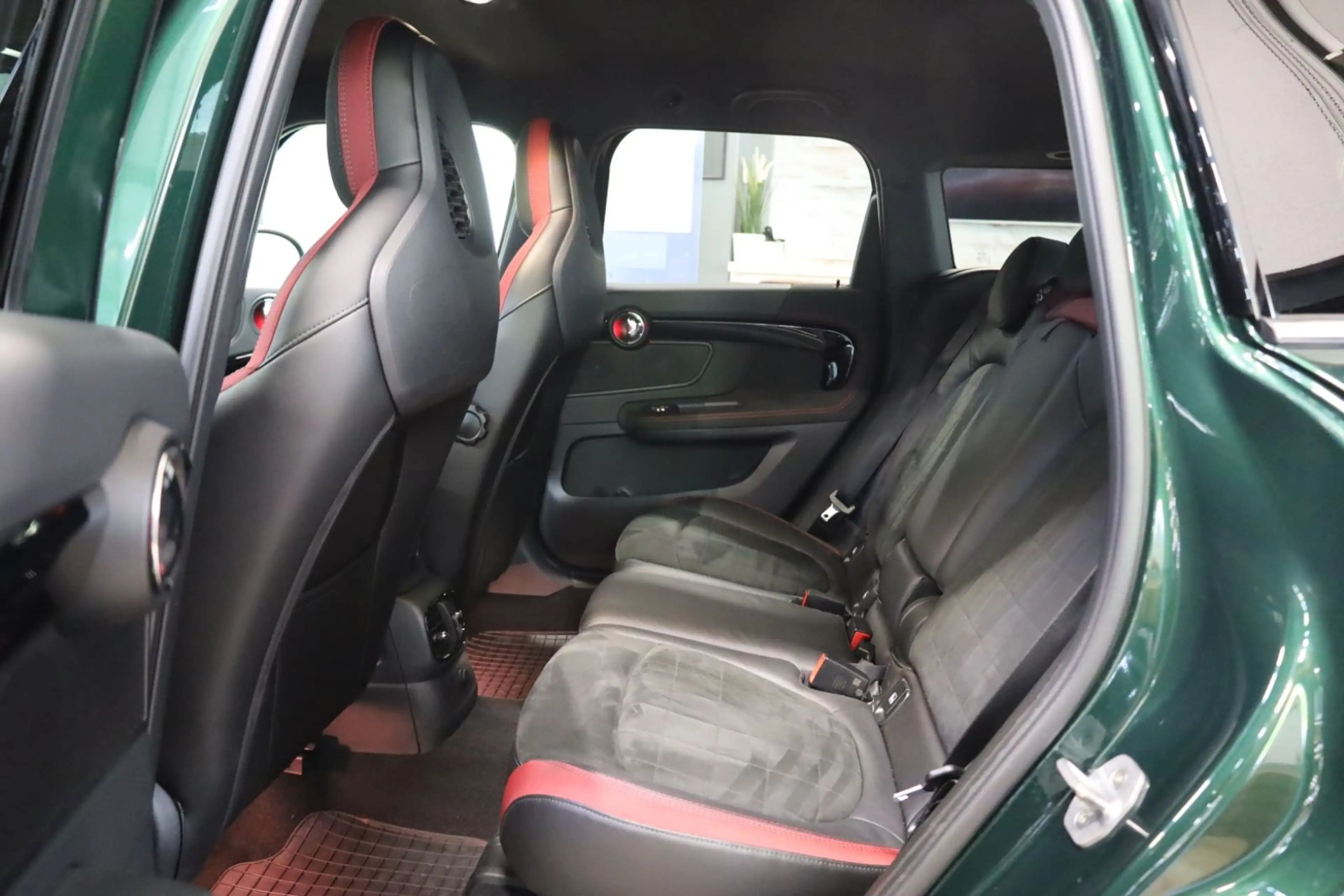 MINI John Cooper Works Countryman ALL4 — photo 13