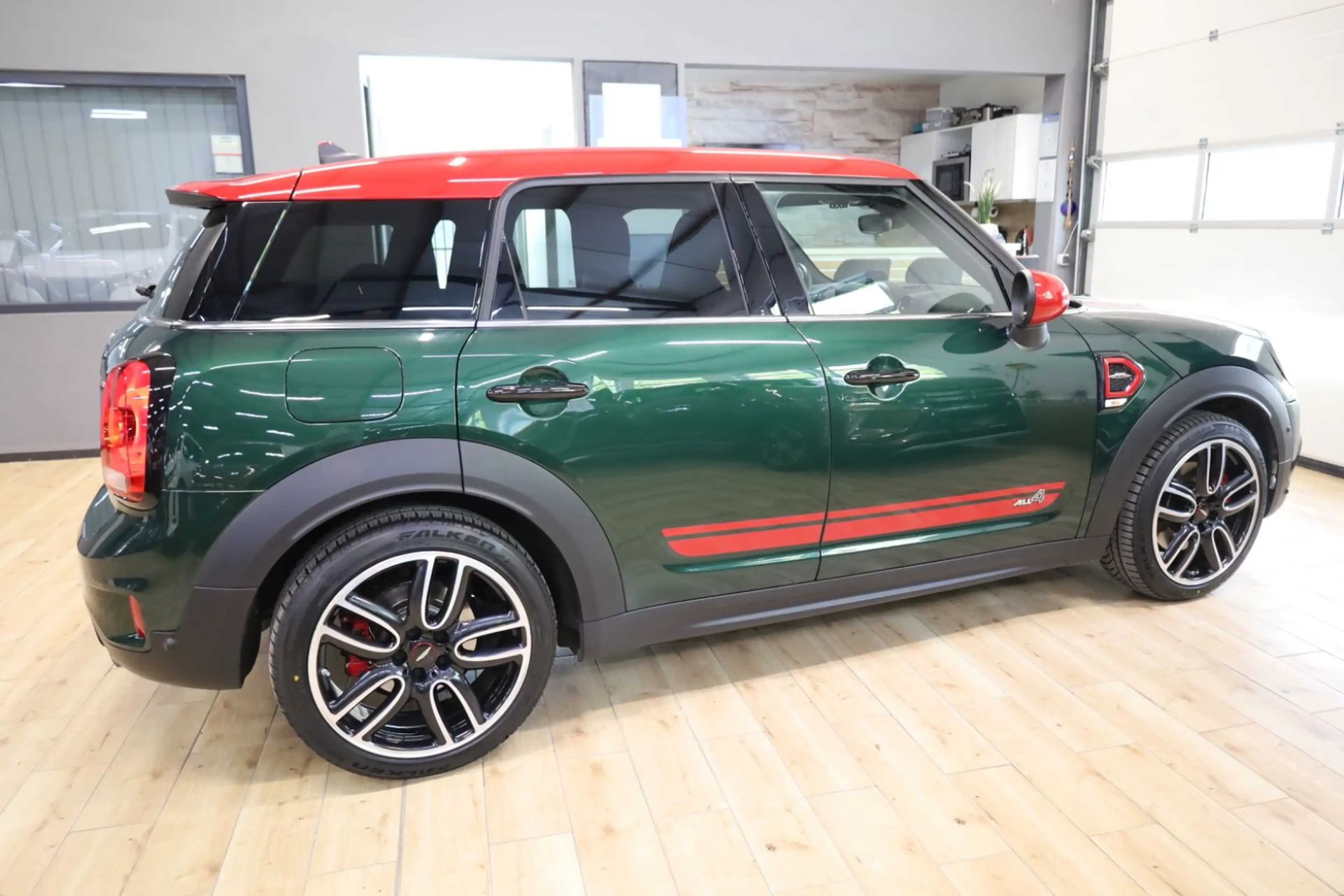 MINI John Cooper Works Countryman ALL4 — photo 9