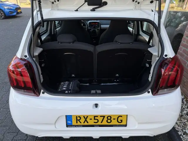 Peugeot 108 view 6