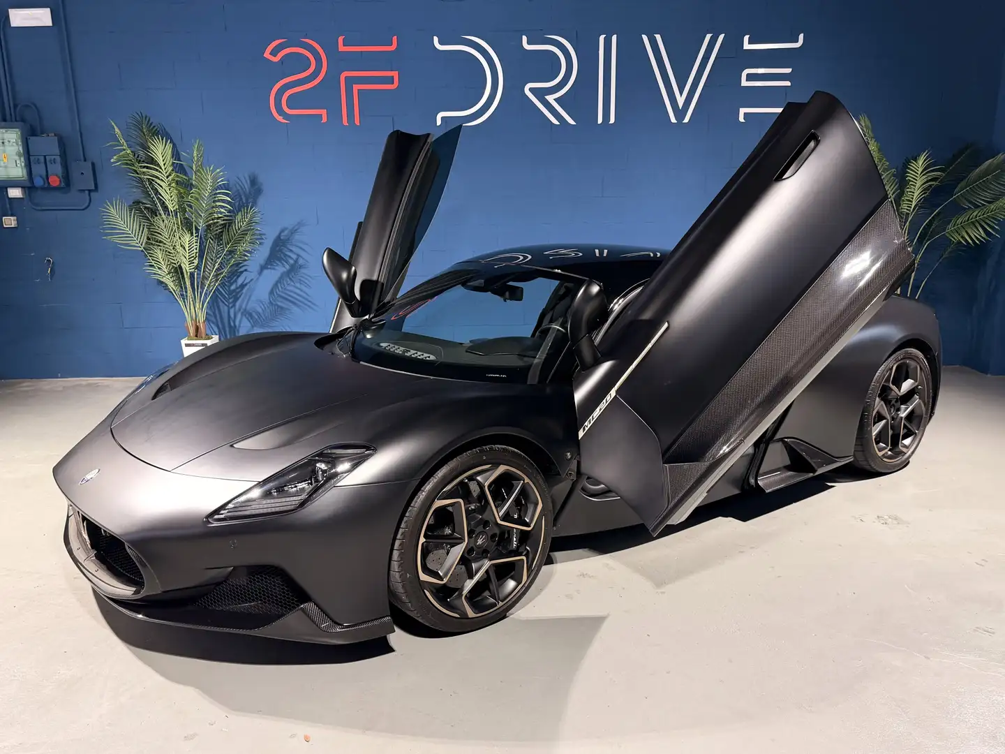 Maserati MC20 Coupé Notte – “Una di 50” Negro - 1