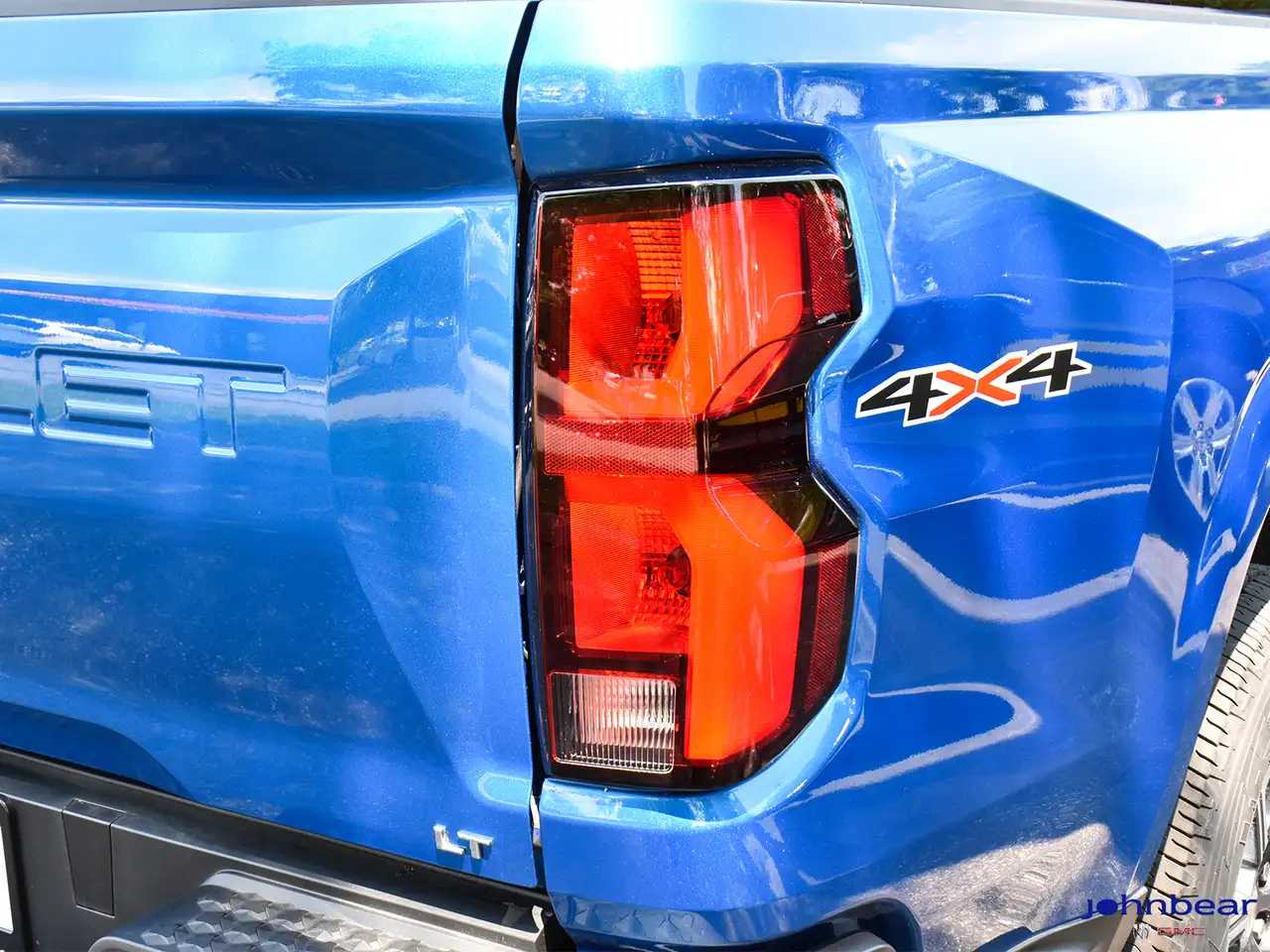Chevrolet Colorado снимка Chevrolet Colorado