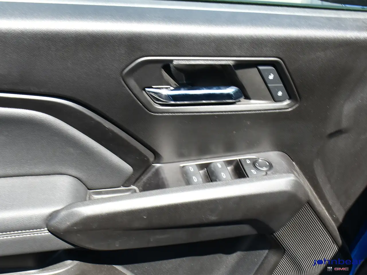 Chevrolet Colorado снимка Chevrolet Colorado