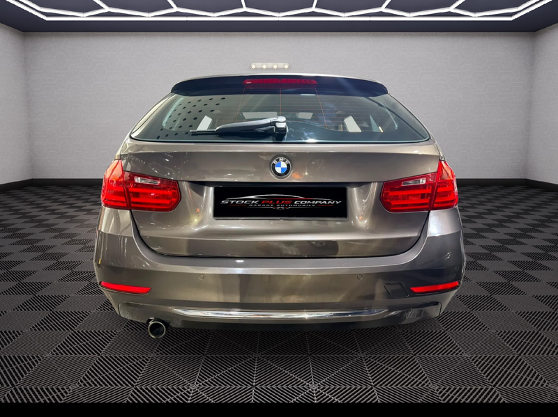 BMW 318 Touring 318 dA — photo 4