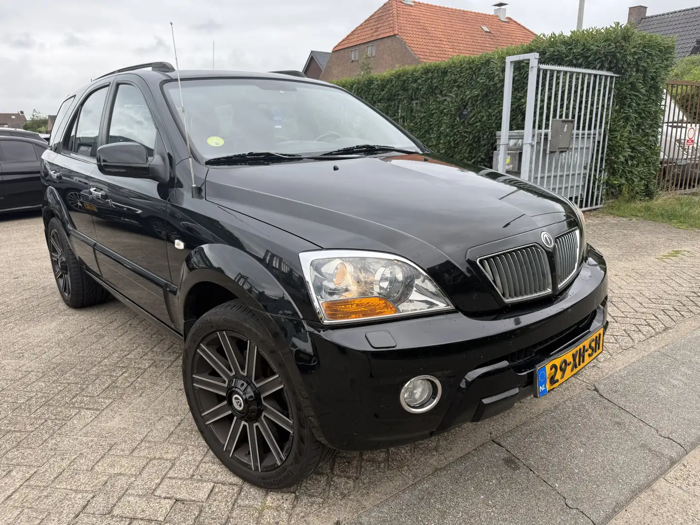 Kia Sorento 3.3 V6 X-clusive fulltime 4wd Zwart - 1