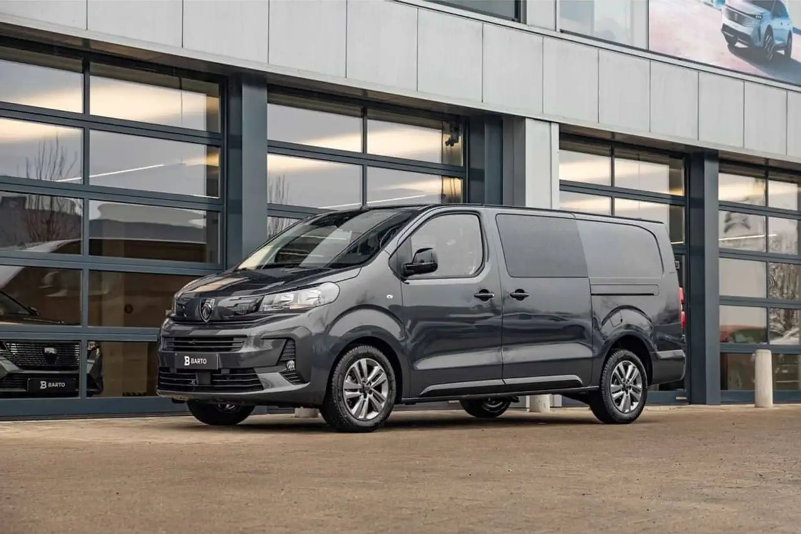 Peugeot Expert 5-zit - M 145PK - 2 schuifd - Navi/Camera/Winter/S Gris - 1