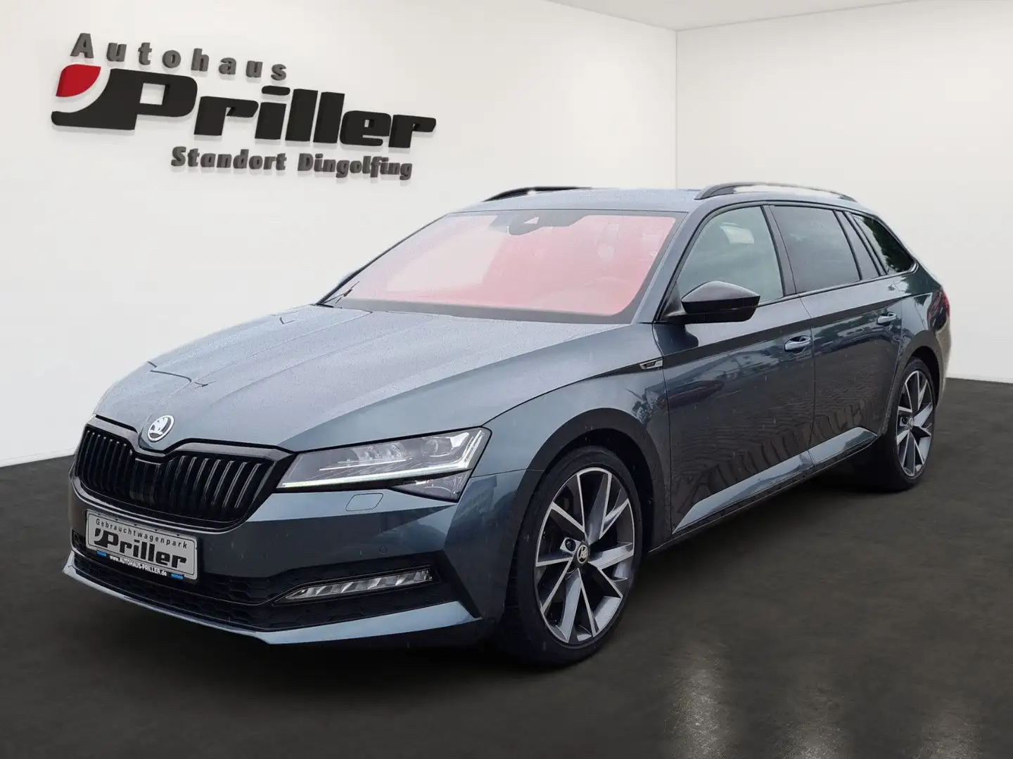 Skoda Superb 2.0 TDI Combi Sportline/NAVI/LED/DAB/DCC Grigio - 1