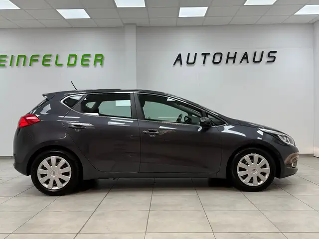 Kia Ceed view 8
