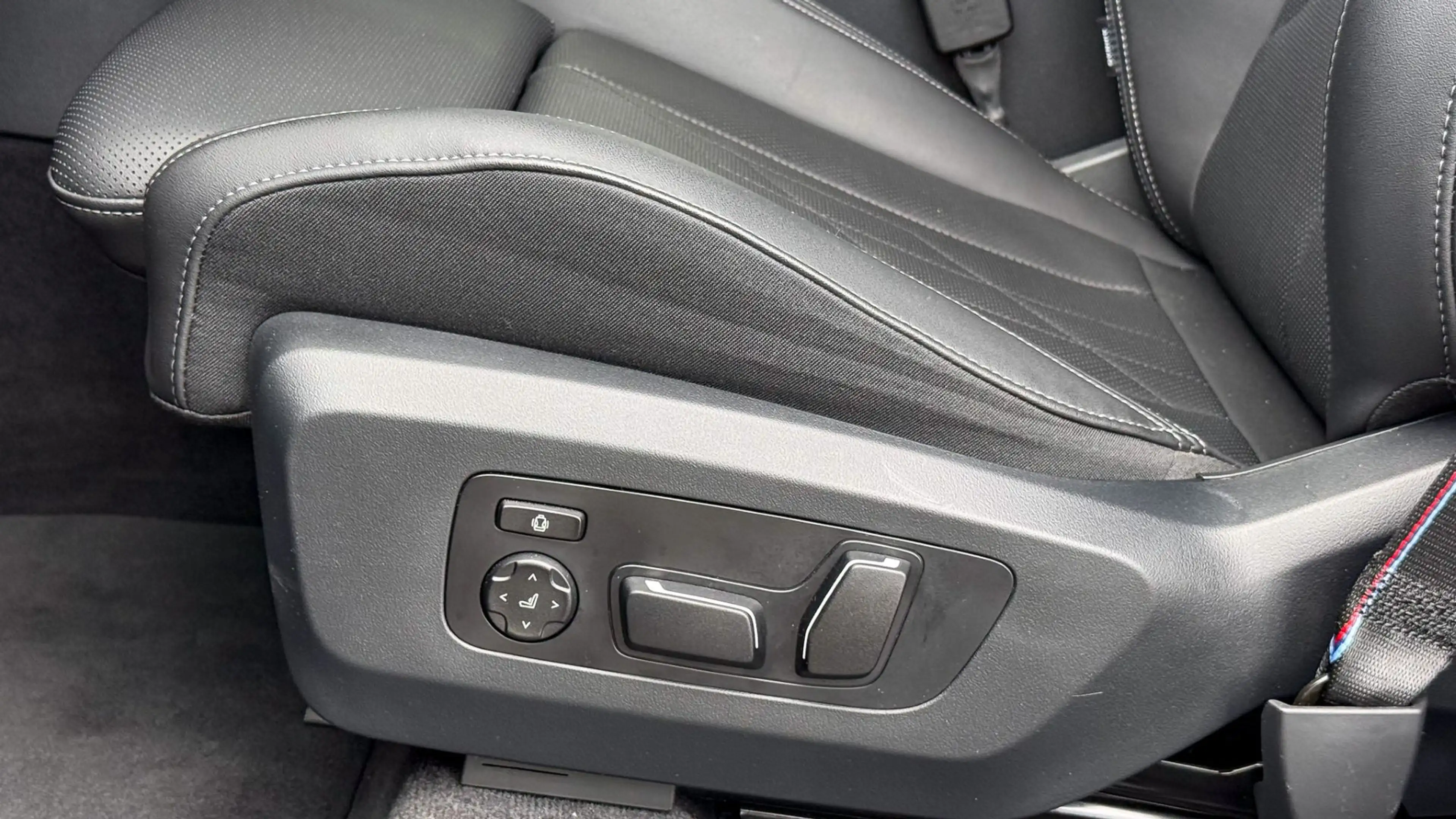 BMW X3 20d xDrive M-Sportpaket Pro — photo 15