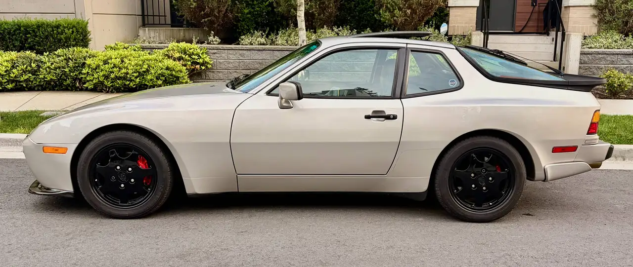 Porsche 944 снимка Porsche 944