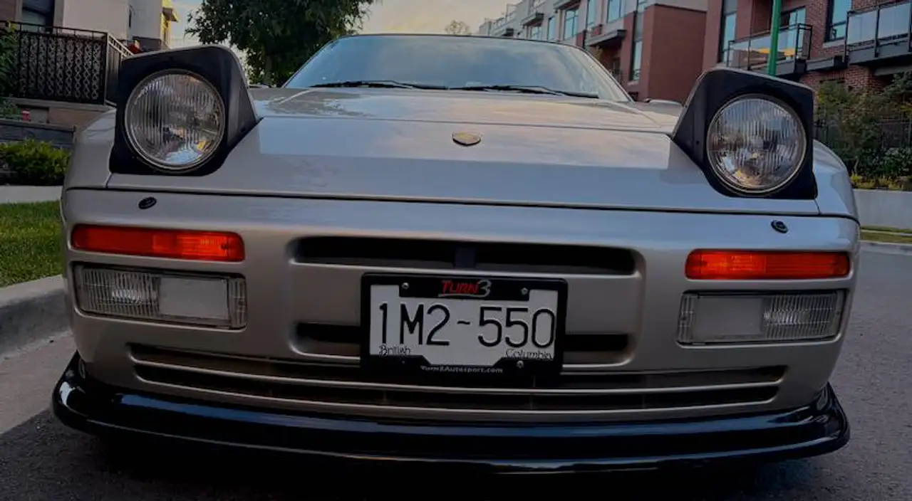 Porsche 944 снимка Porsche 944