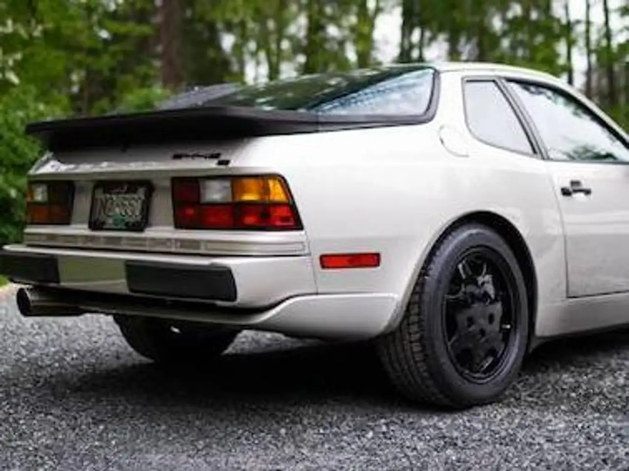 Porsche 944 снимка Porsche 944