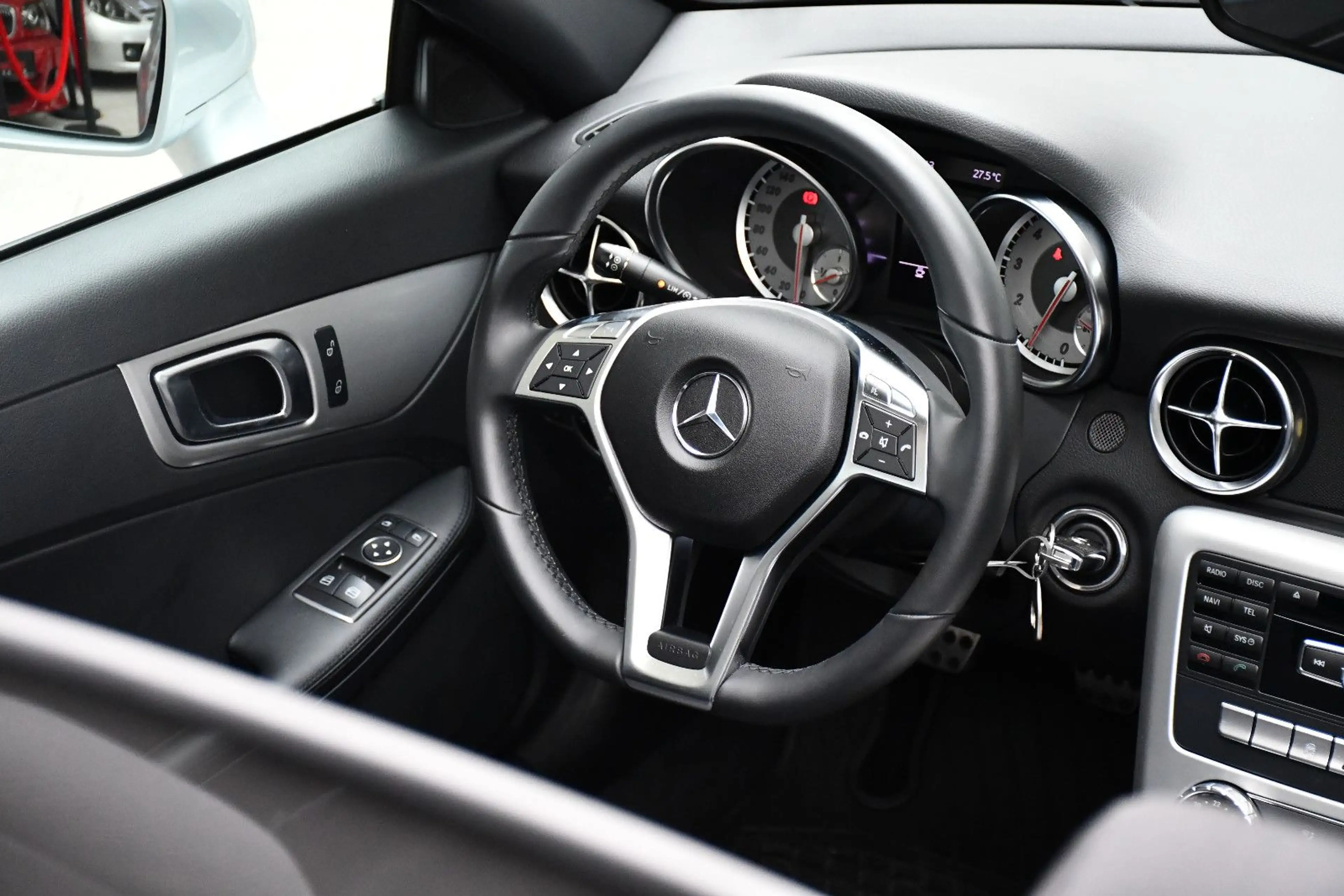Mercedes-Benz SLK 200 Roadster BlueEfficiency PDC Navi 17Tkm — photo 11