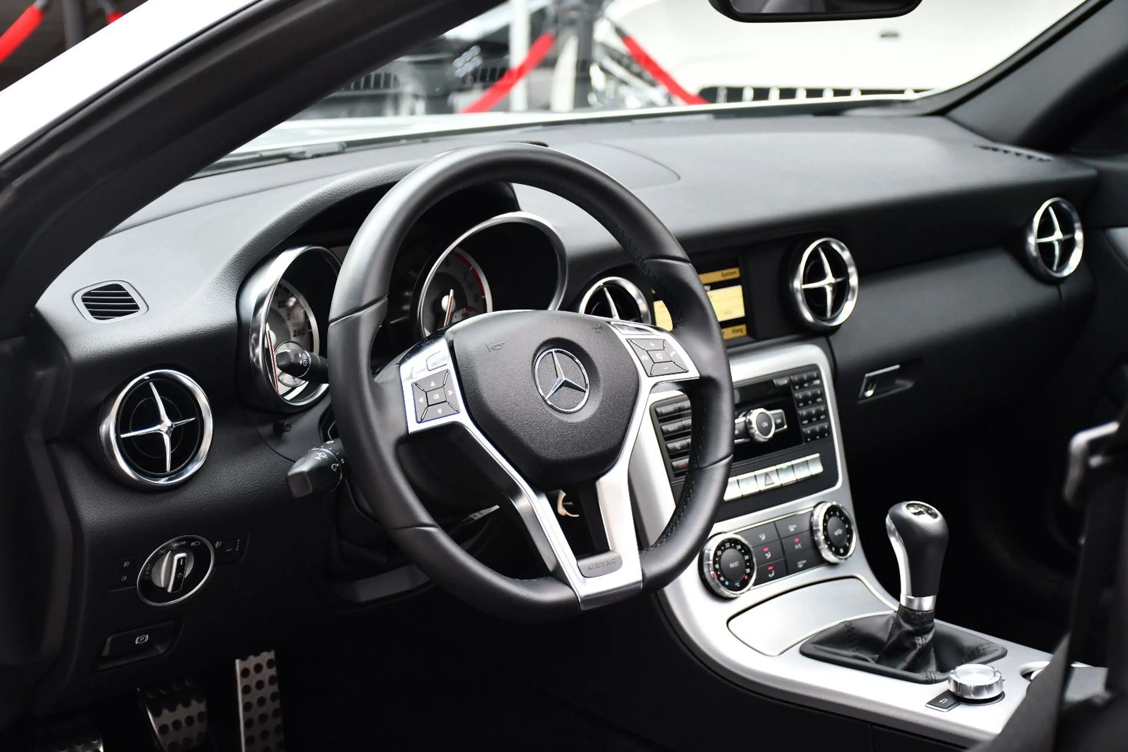 Mercedes-Benz SLK 200 Roadster BlueEfficiency PDC Navi 17Tkm — photo 9