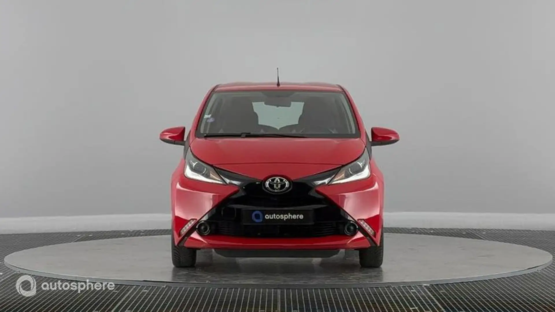 Toyota Aygo 1.0 VVT-i 69ch x-play 5p - 2