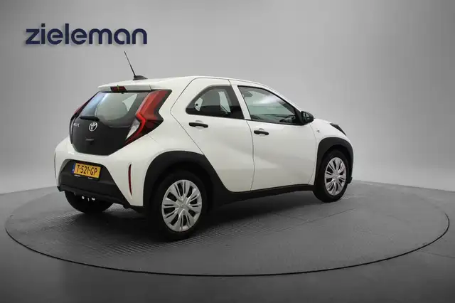 Toyota Aygo X view 12