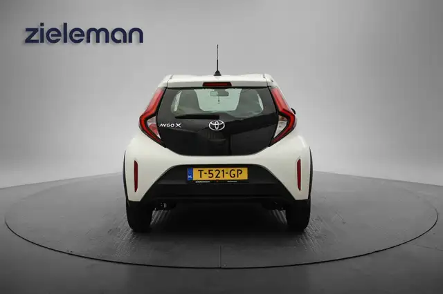 Toyota Aygo X view 13