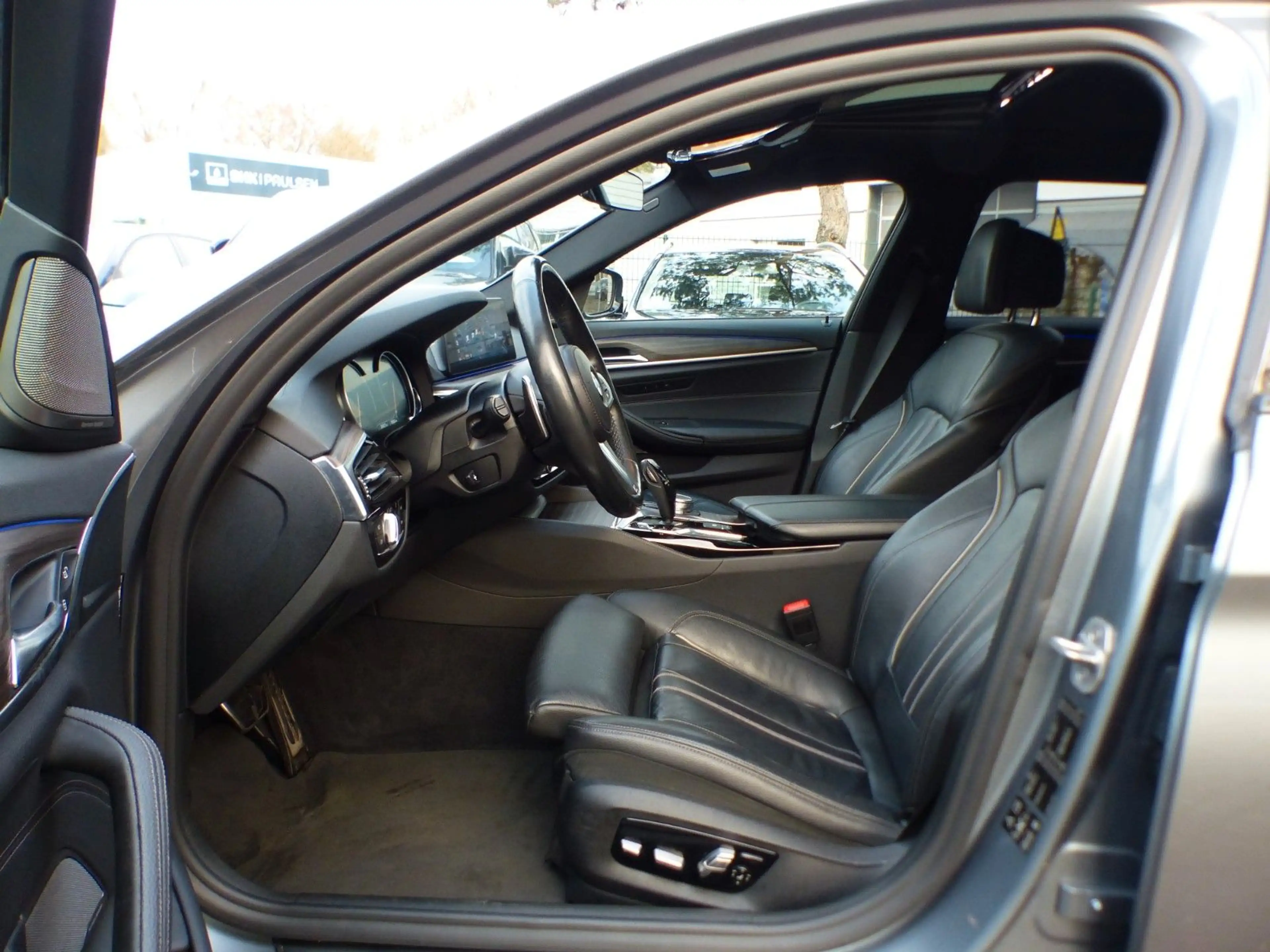 BMW 540 d xDrive M Sport Touring Pano 360Kam LED HK — photo 9