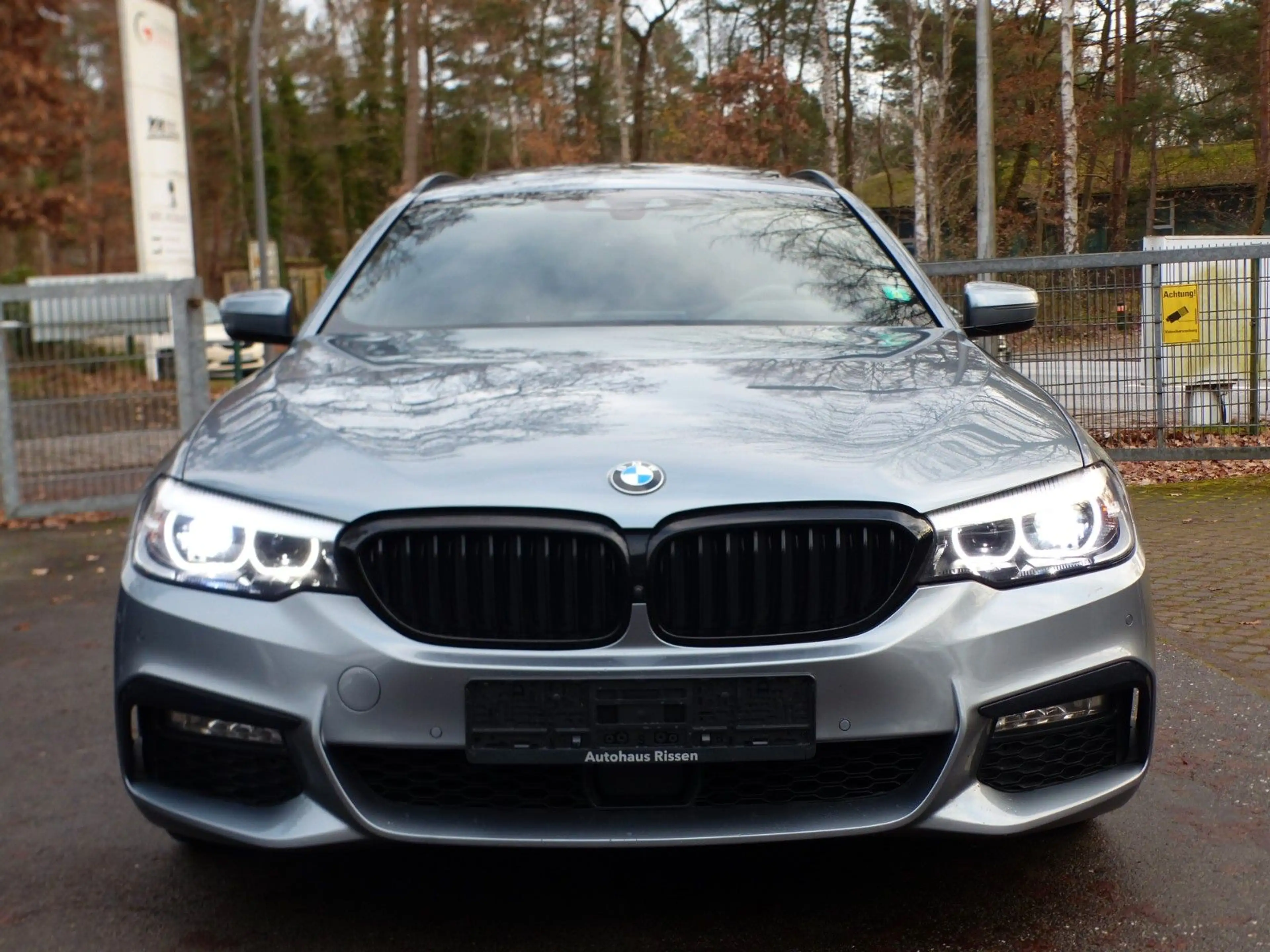 BMW 540 d xDrive M Sport Touring Pano 360Kam LED HK — photo 2