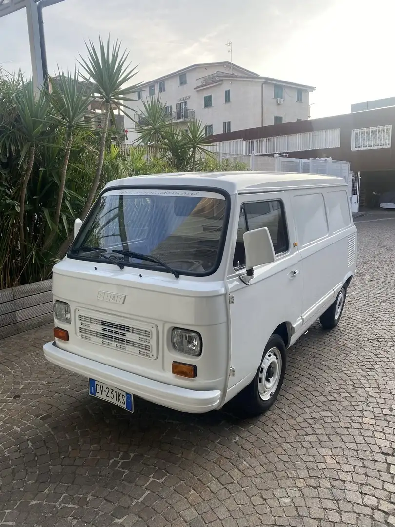 Fiat 900 - 1