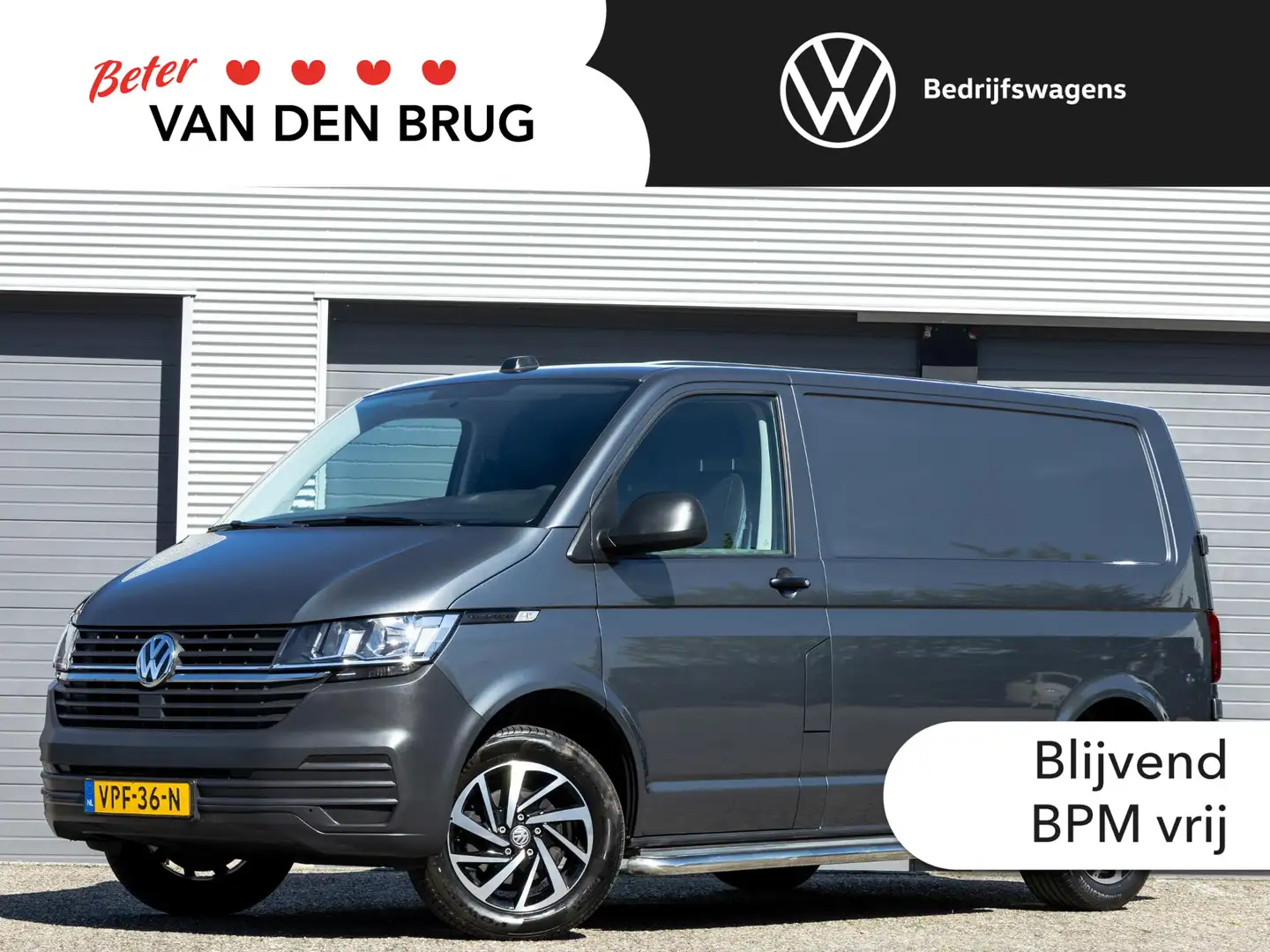 Volkswagen T6.1 Transporter 2.0 TDI 90pk L1H1 Economy Business | Leder | PDC a Grijs - 1