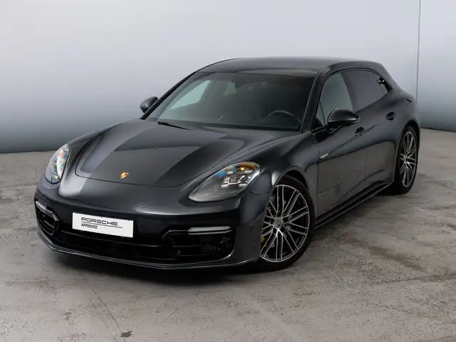 Porsche Panamera view 13