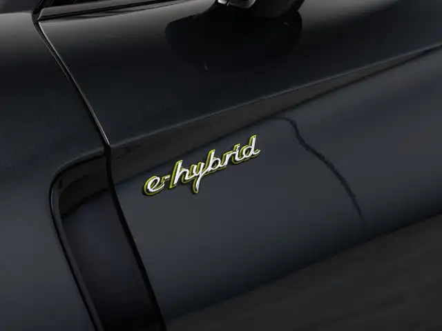 Porsche Panamera view 6