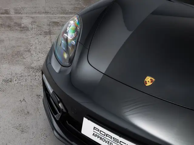 Porsche Panamera view 4