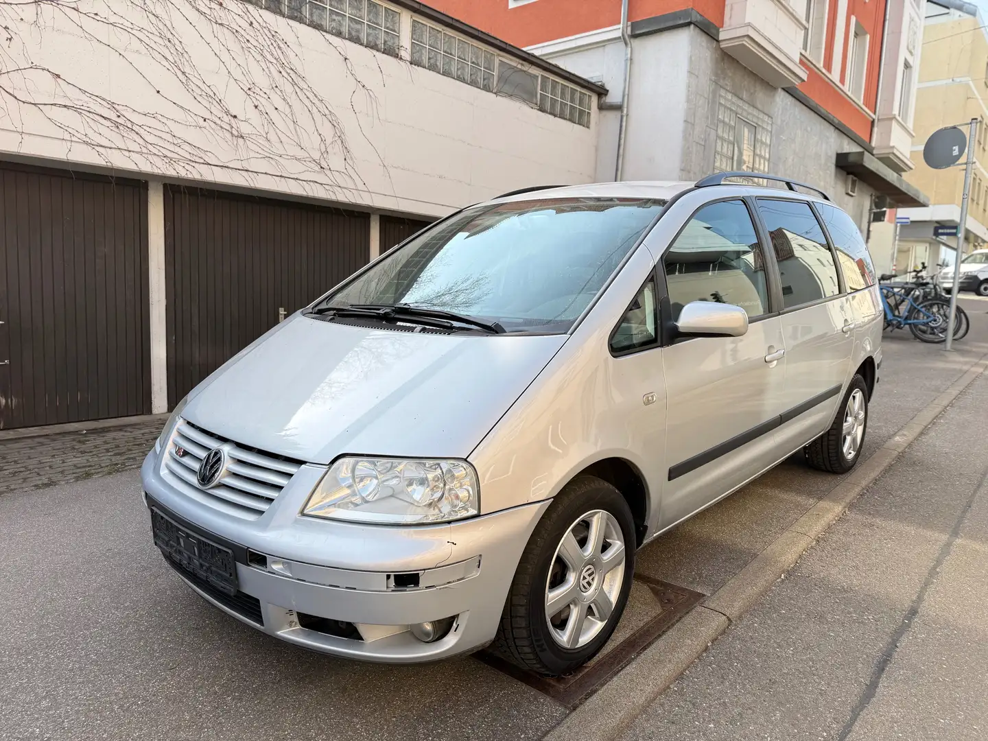 Volkswagen Sharan Sharan 2.8 V6 Automatik Comfortline Plateado - 1