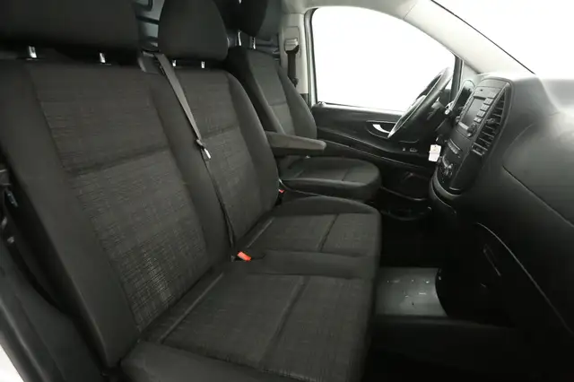 Mercedes-Benz Vito view 10