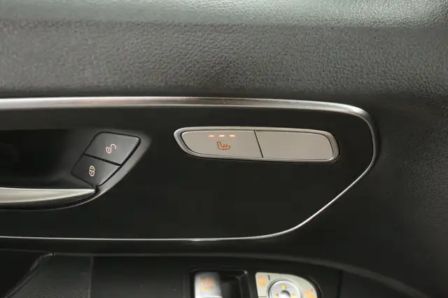 Mercedes-Benz Vito view 21