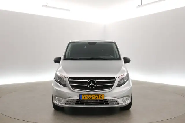 Mercedes-Benz Vito view 7