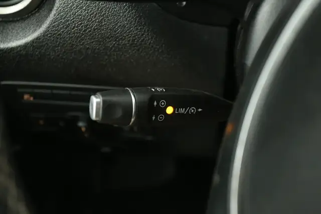 Mercedes-Benz Vito view 20