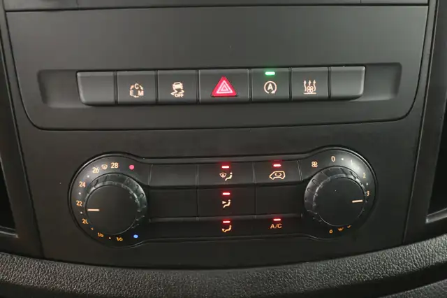 Mercedes-Benz Vito view 16