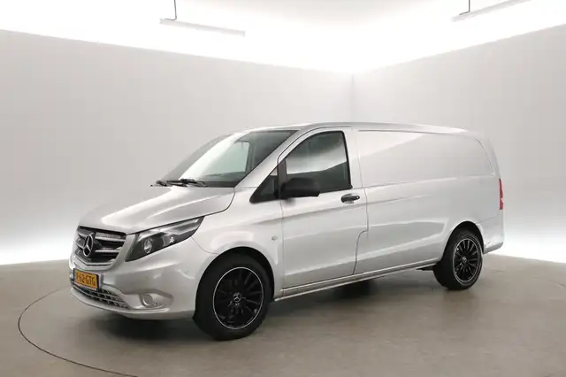 Mercedes-Benz Vito view 8