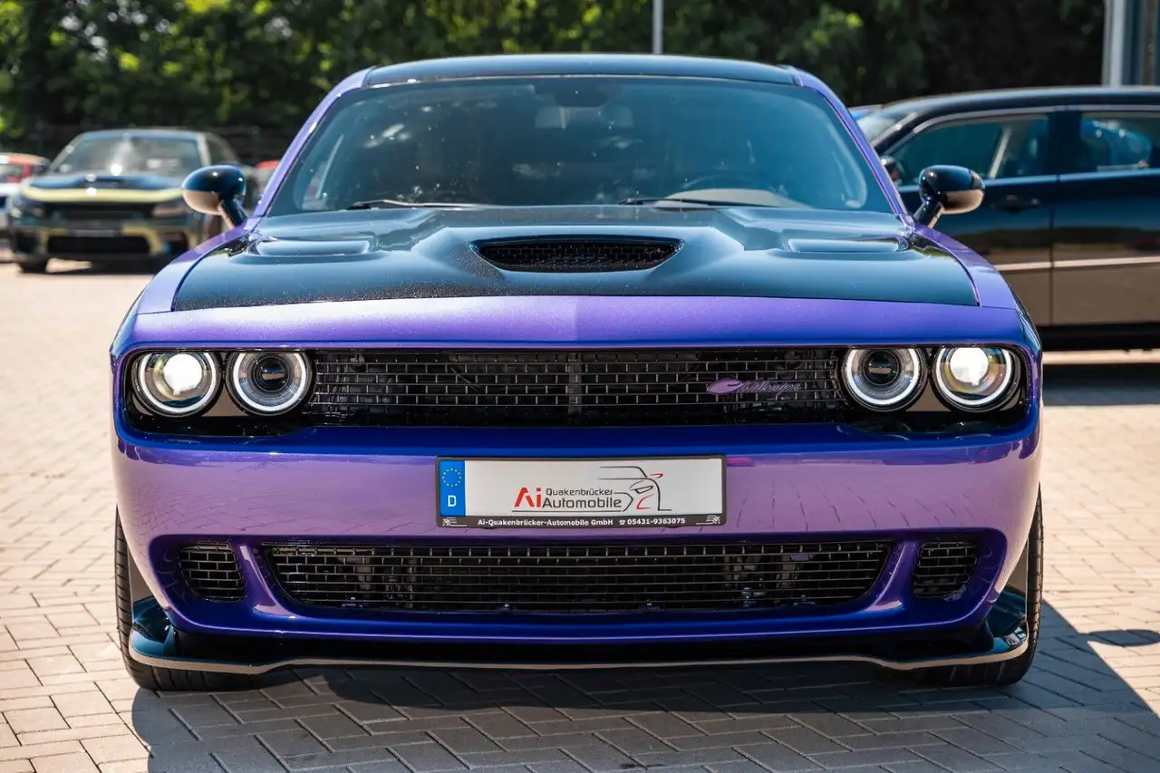Dodge Challenger 2023 — фото 9