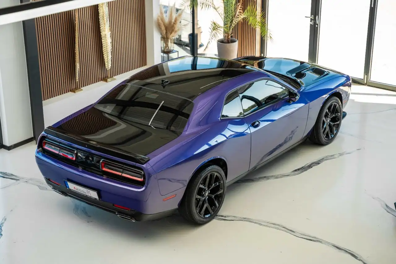 Dodge Challenger 2023 — фото 6