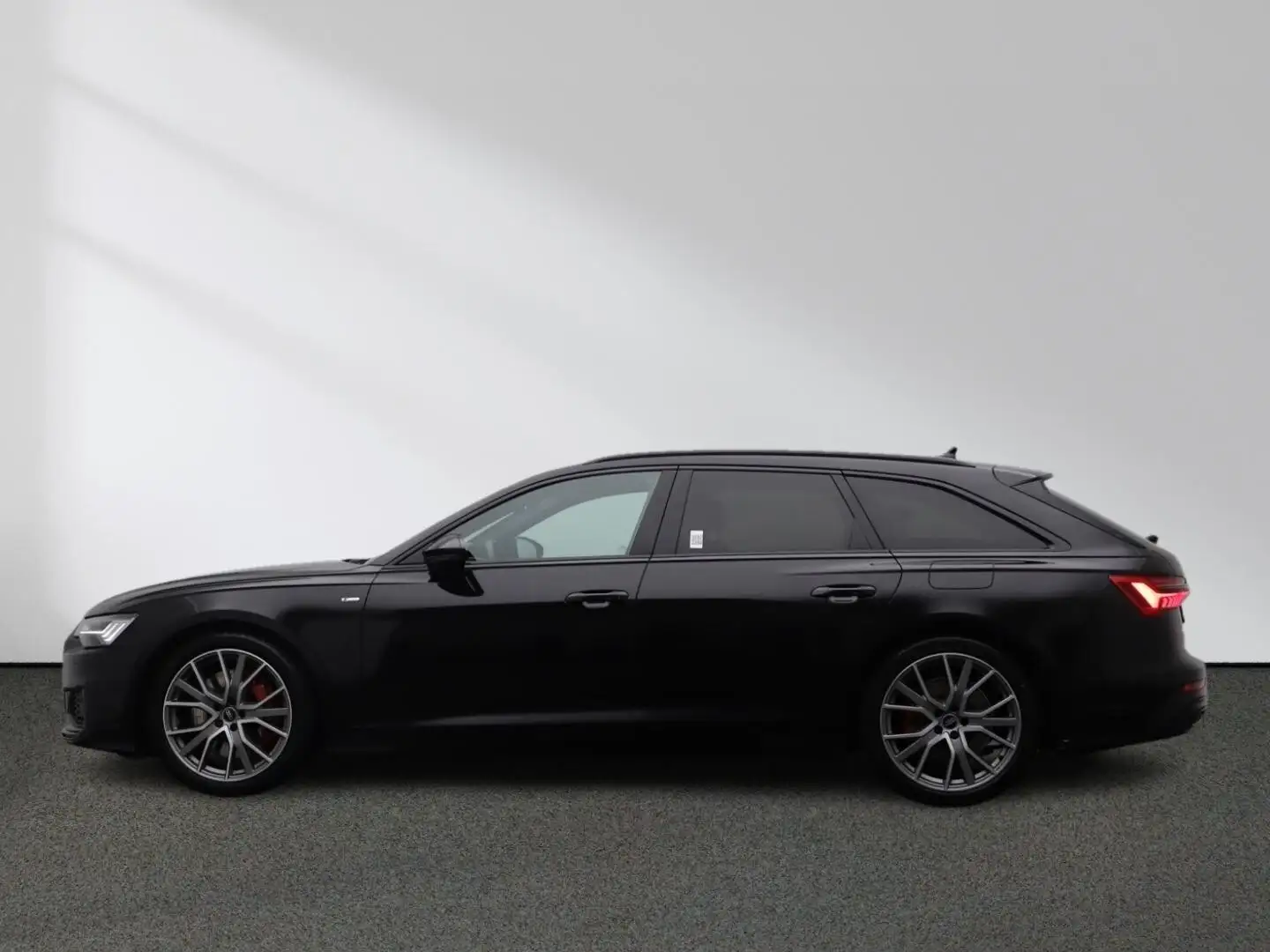 Audi A6 Avant 55 TFSI e Sport quattro S tronic Matrix Schwarz - 2