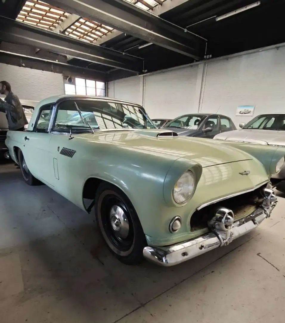 Ford Thunderbird - 2